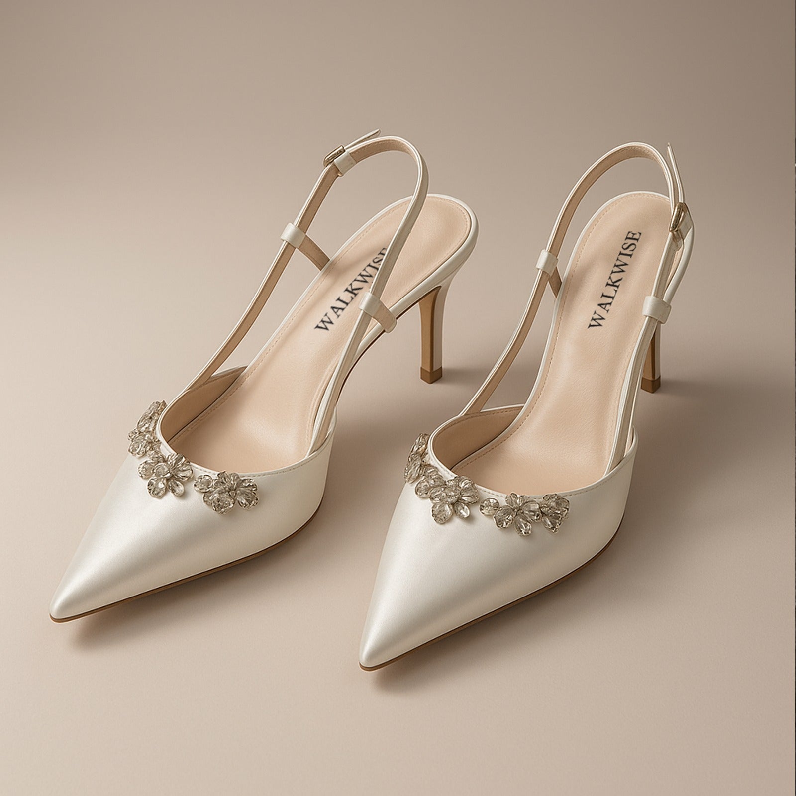 Royal Brooch Pointed Heel