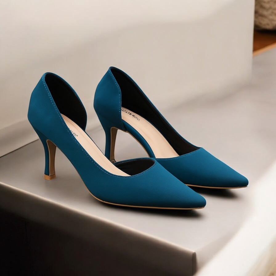 Teal Temptation Pointed Heel