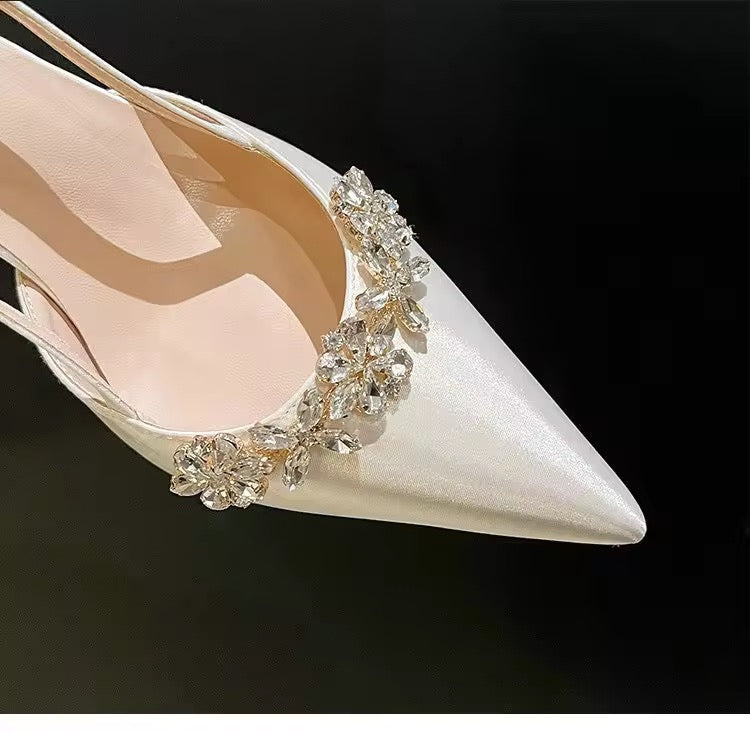 Royal Brooch Pointed Heel